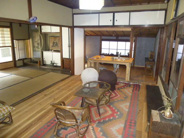 Ryuo Town, Gamou District, Oaza Kawamori (Omi Hachiman Station) 2-story building 6SLDK