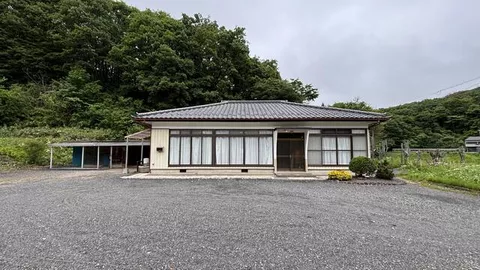 Hirata Village, Ishikawa County, Oaza Kitakata, Azanarasaka (Ono Shinmachi Station) Single-story building 4DK