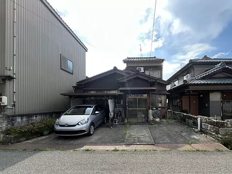 Used single-family home JR Jōhanssen Nizuka Station 24 minutes on foot