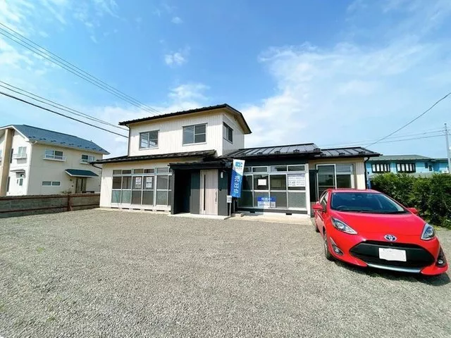 【Open house held】【Interior and exterior renovated】 Parking available for up to 4 regular cars.