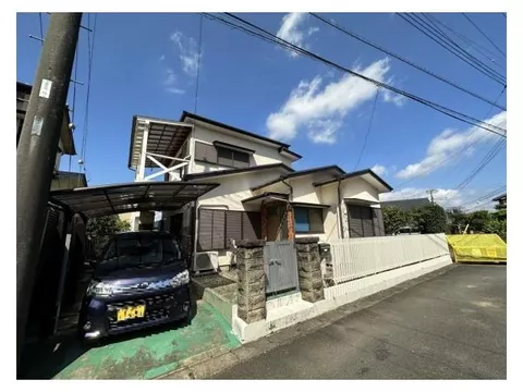 A 3LDK used house 11 minutes on foot from Baraita Station. Good access to Kisarazu Higashi IC.