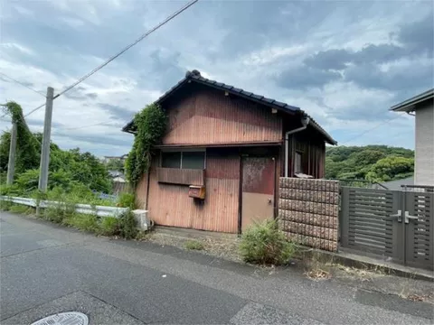 Two-story building 2DK in Fukamachi 2-chome, Wakamatsu Ward, Kitakyushu City (Wakamatsu Station)