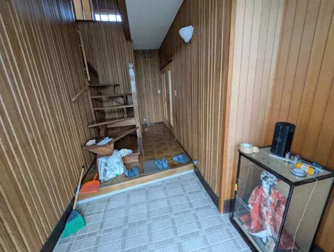 Iwamizawa City, North 4th Street West 11, (Iwamizawa Station) 2-story 3LDK