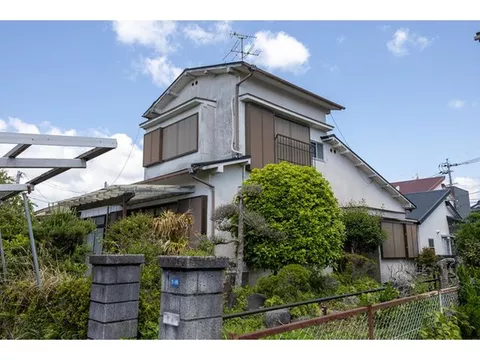 4-minute walk to Kinko-dai Higashi Park! / Peaceful living environment!