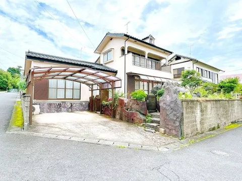 [Open House] Interior renovation / New seismic standards compliant / Parking for 2 cars available