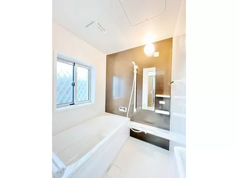 [Open house held] [Renovated] (Renovation details) Unit bath, system