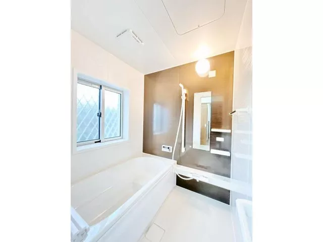 [Open house held] [Renovated] (Renovation details) Unit bath, system