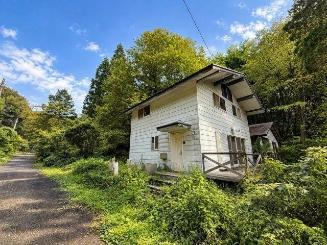 Nasu County, Nasu Town, Oaza Tomioka (Kurodahara Station) 2-story building 1SDK