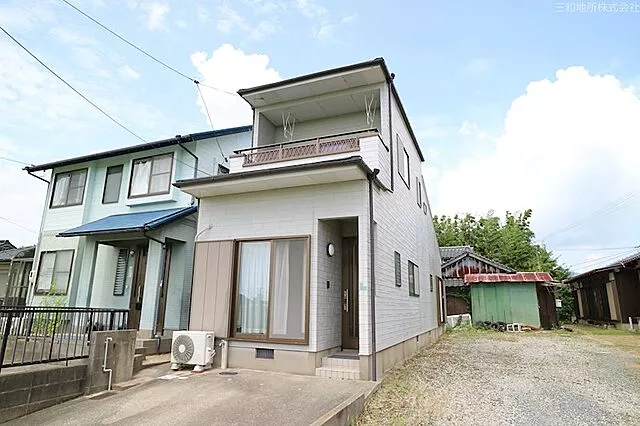 Used single-family home, Ōji Honmachi.