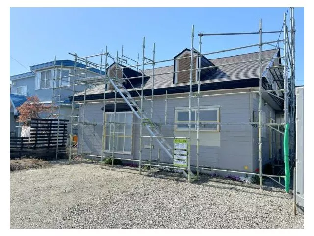 Open House Held - Under Renovation - 3-minute walk (approximately 230m) to Kuroishi Higashi Elementary School, Kuro