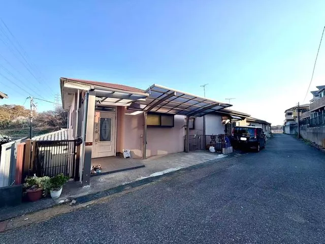 9-minute walk from Chiba Urban Monorail [Anagawa Station]♪ 4LDK used house♪