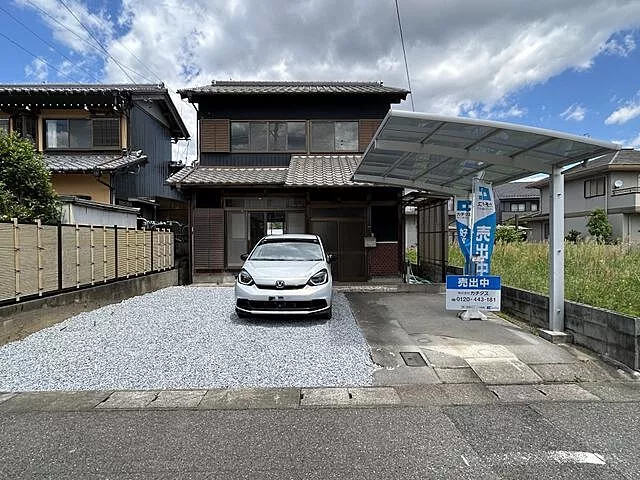Used single-family home in Yoro-gun, Yoro-cho, Oba
