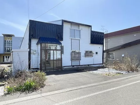 Hinode Minami 1, 2.2 million yen