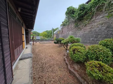 Land area over 100 tsubo. Please leave your ideal home to us♪