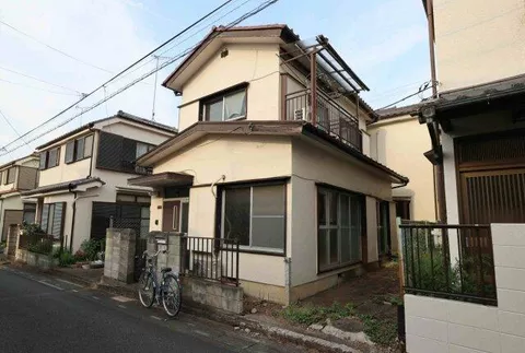 3-chome, Maekubo-minami, Moroyama-machi, Iruma-gun (Bushu-Nagase Sta.) 2F 3K

3K, 4.8 million yen