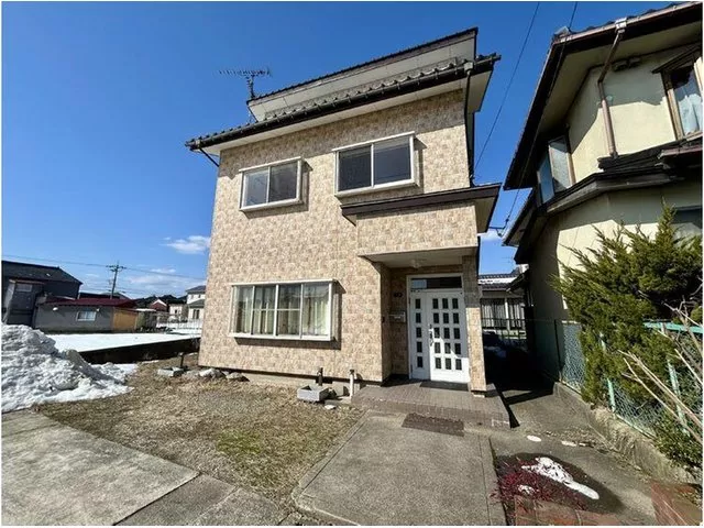 Rittano Nursery School and Goi Elementary and Junior High School are within a 5-minute walk, making it an excellent environment for raising children! There has been a history of interior and exterior renovations!