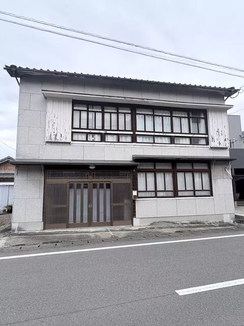 Imari City, Imari Town Otsu (Imari Station) 2-story building 5DK