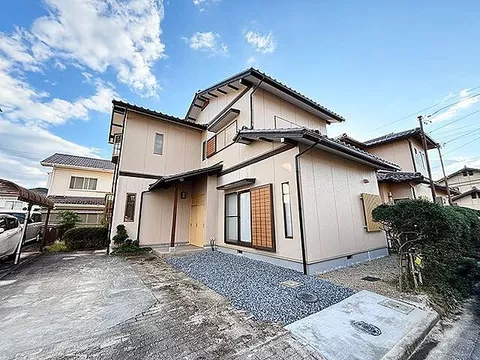 Used single-family home, 3072-2 Kawanabe-cho, Tsu City