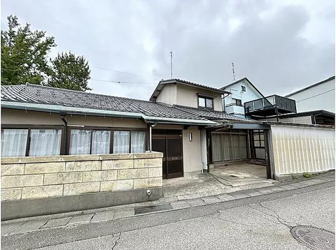 Used single-family home in Hakusan, Mikawa Kitamachi.