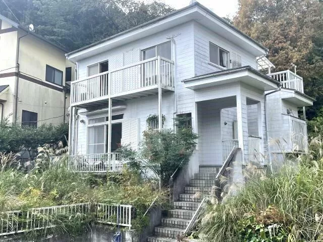 Atami City, Izumi (Yugawara Station) 2-story building 3LDK