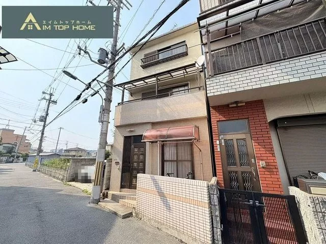 【Available for purchase at around 30,000 yen per month・South-facing・8-minute walk from the station・Convenient living with many commercial facilities】