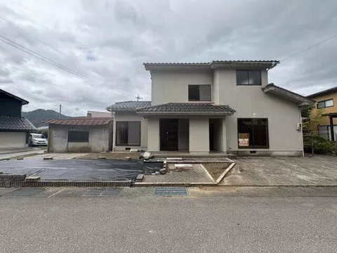 Hakusan City, Kawachi Town, Fujigaoka (Tsurugi Station) 2-story 7DK