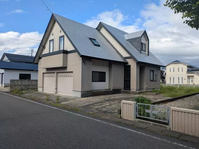 Yonezawa City, Narushima-cho 3-chome (Nishi-Yonezawa Station), 2-story building, 3LDK