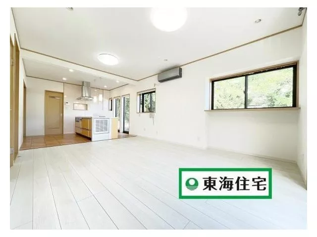 "Approximately 245 tsubo & renovated♪ Equipped with convenient air conditioning, dishwasher, and bathroom heating dryer♪"