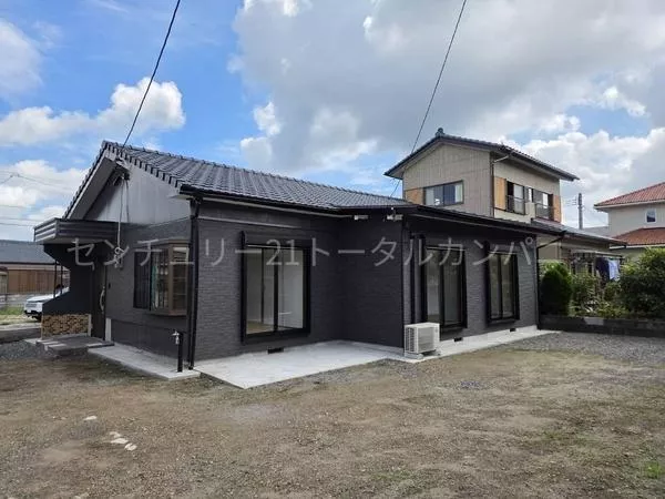 Takao 3-chome, Miyakonojo City (Nishitakajo Station) Single-story building 3SLDK