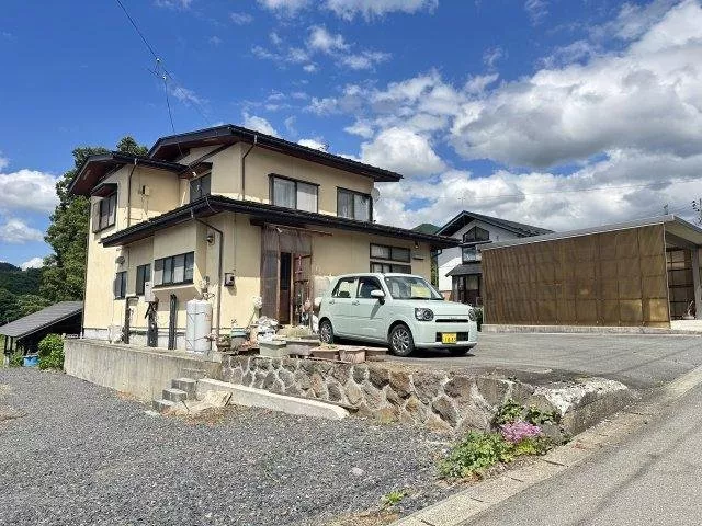 Zao Ueno 9.8 million yen