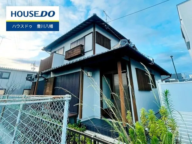 All rooms face south and have good sunlight! ◇ Two connected Japanese-style rooms ◇ All rooms have storage ◇ Near Toyokawa IC