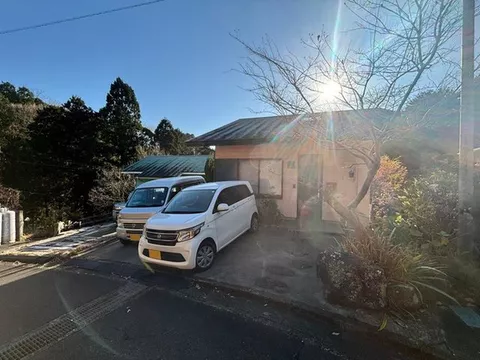 A spacious detached house in a nature-rich Fujimi New Town resort area, over 100 tsubo