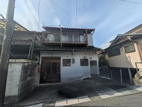 Yoro District, Yoro Town, Takada (Mino Takada Station) 2-story building 5DK