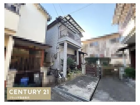 ■ Land area approximately 23.31 tsubo ■ 4DK ■ Parking for 1 car available ■ Quiet residential area