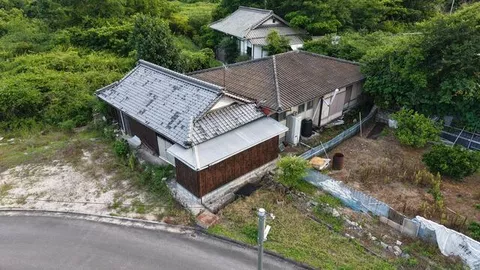 Etajima City, Okaki Town, Watarase (Kure Station), single-story building, 4DK - Image 1