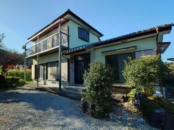 Nichinan City, Nakahirano 2-chome (Aburatsu Station) 2-story building 6DK