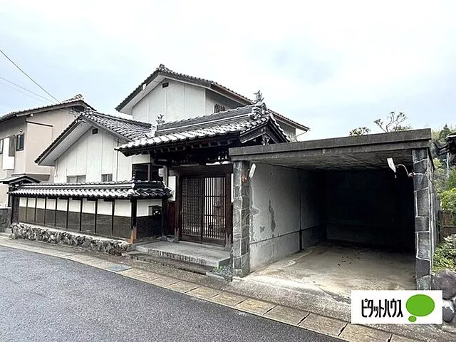 Used single-family home, all-electric, 100 tsubo land, attractive garden, 4LDK used house