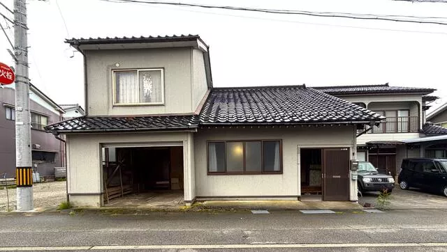 Nakaniikawa District, Kamiichi Town, Kitajima (Kamiichi Station) 2-story building 5LDK