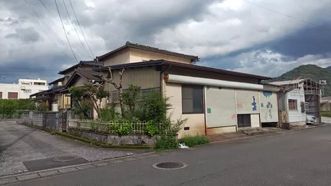 Usuki City, Oaza Usuki Suzaki (Usuki Station) 2-story building 6DK