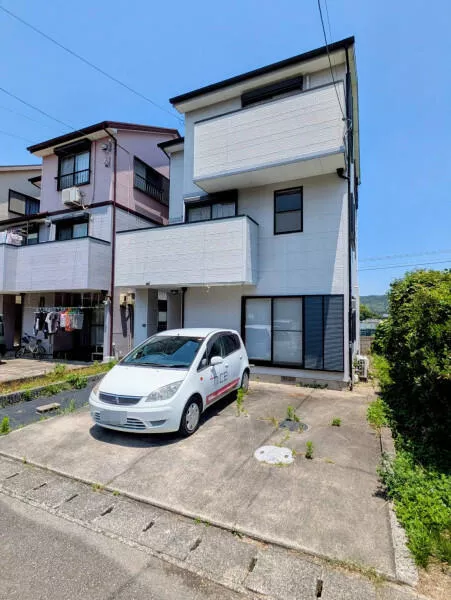 Anan City Kuwano Town Nakafumi (Kuwano Station) 3-story 4LDK