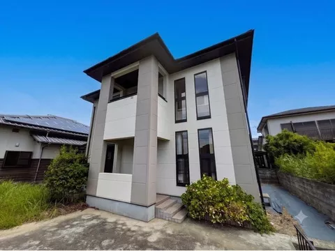 [Parking for 2 cars available] Spacious living room with a loft♪ ☆ Immediate response available☆