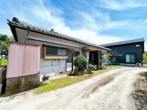 Nishinihon City, Agata Higashi 9-chome (Nichinan Station) Single-story building 3DK