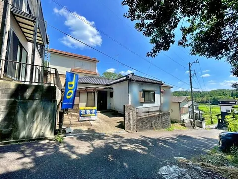 【Same-day web reservation possible & available for viewing today!】 ~ Single-story house with 1 carport included ~ - Image 2