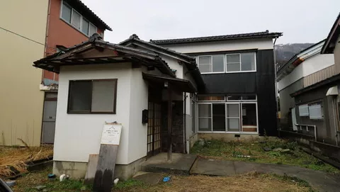 Hakusan City, Tsurugi Kiyosawa Town (Tsurugi Station) 2-story building 3LDK