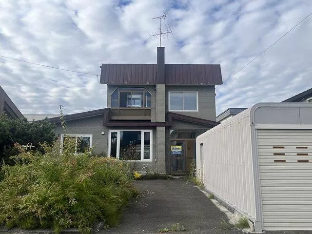 Iwamizawa City, Midorigaoka 6th Street, (Iwamizawa Station), 2-story building, 4LDK