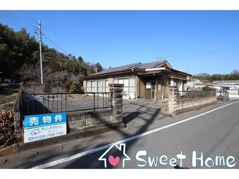 ■A used single-story house has newly appeared in Kasakake Town, Nishikata♪ The front road is 6.2m♪ Can park 4 cars in a vertical arrangement♪