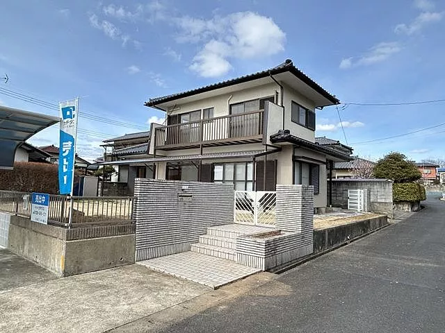 Used single-family home Nakashi Hirano - single-family home
