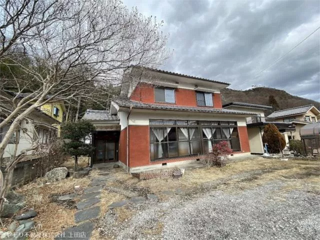 Ueda City, Higashina, two-story building, 4SDK