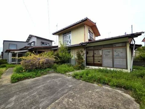 Ishinomaki City, Sadayama 2-chome (Rikuzen-Yamashita Station) 2-story building 8DK