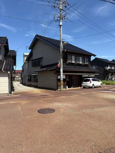 Hakui District, Hodatsushimizu Town, Koora (Minami-Hakui Station) 2-story 10DK